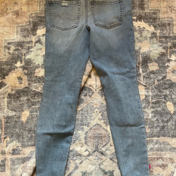 Maurices Women's light blue Skinny Jeans - Picture 4 of 7